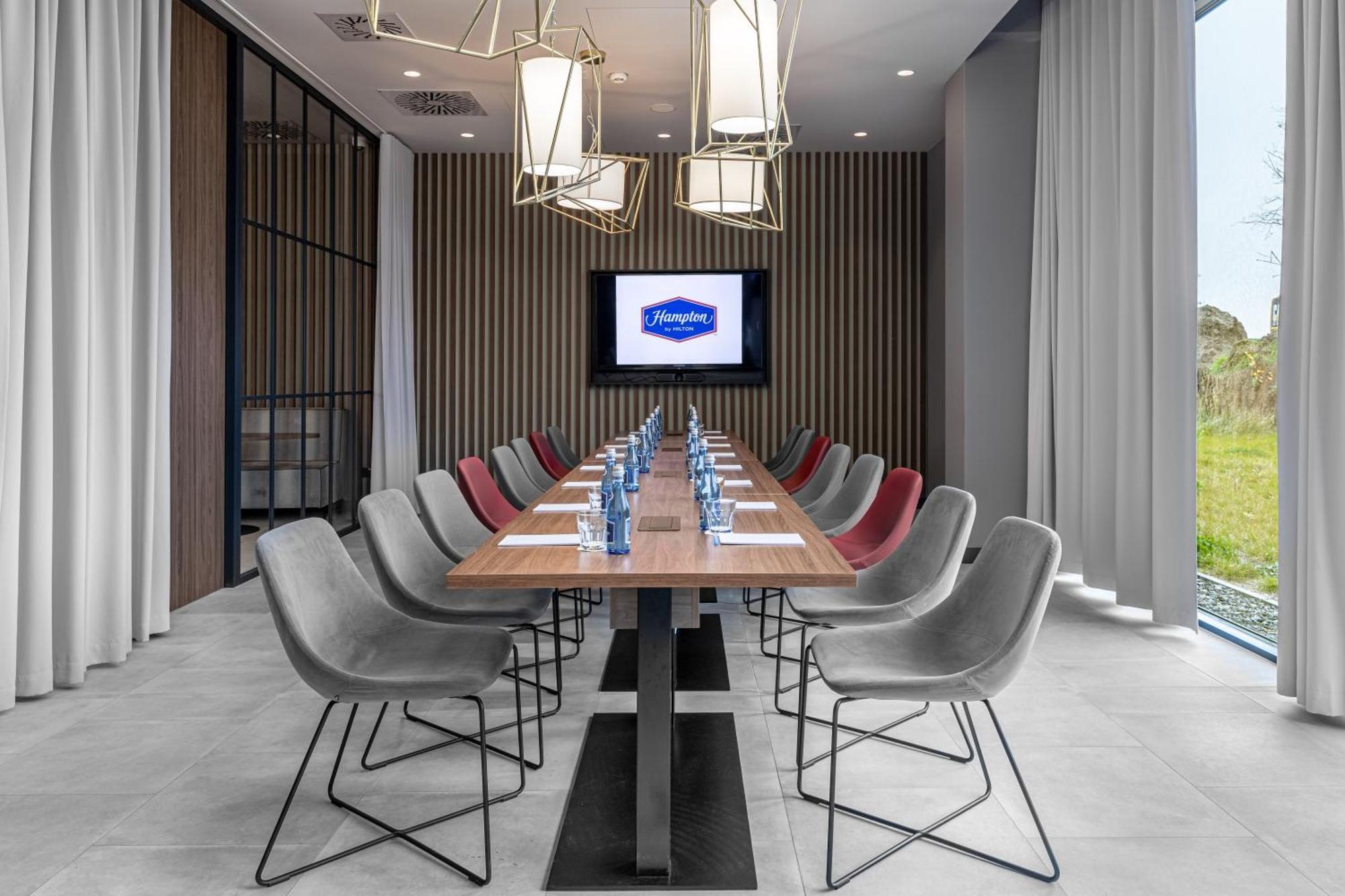 Hampton By Hilton Krakow Airport 3* Balice